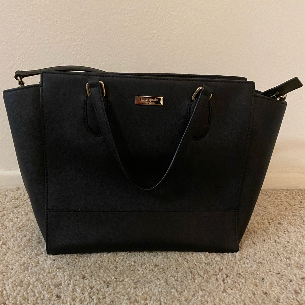 Kate Spade purse in black, grain leather